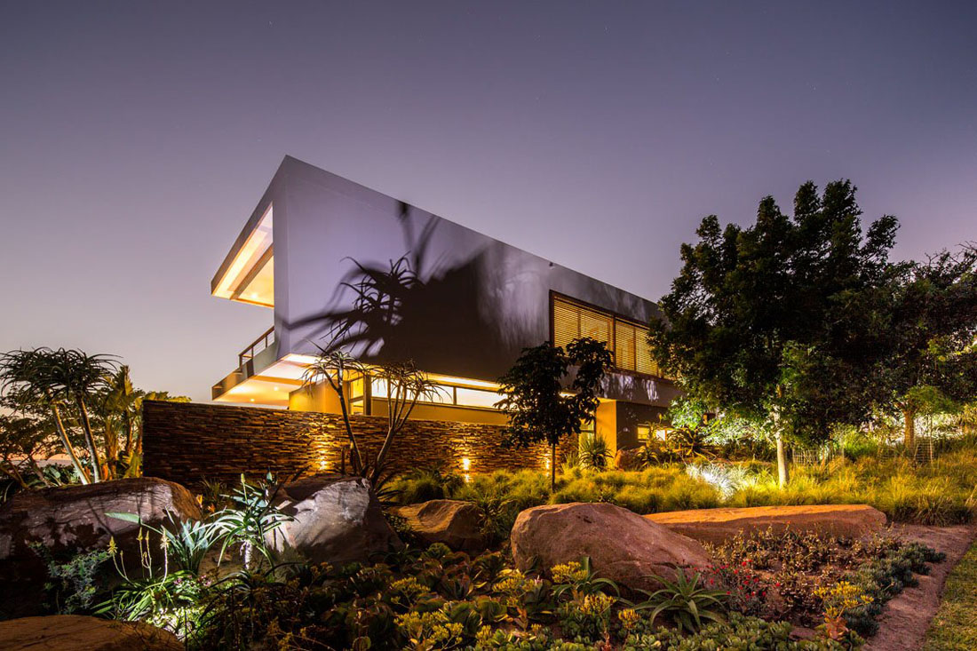 Aloe-Ridge-House-by-Metropole-Architects-3 (1)