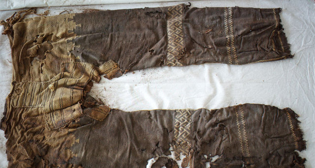 3 ezer éves nadrágokat találtak egy kínai ásatáson – fotó