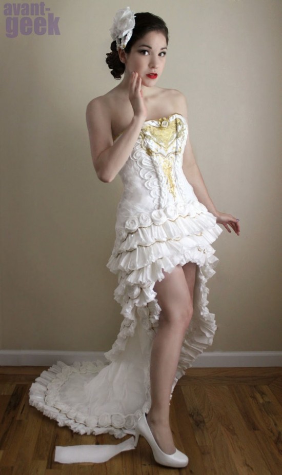 toilet-paper-dress4-550x926
