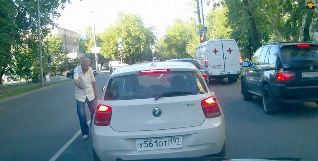 PAY-Road-rage-horror-in-Moscow