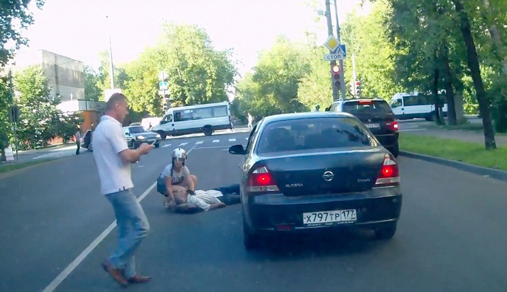 PAY-Road-rage-horror-in-Moscow (4)
