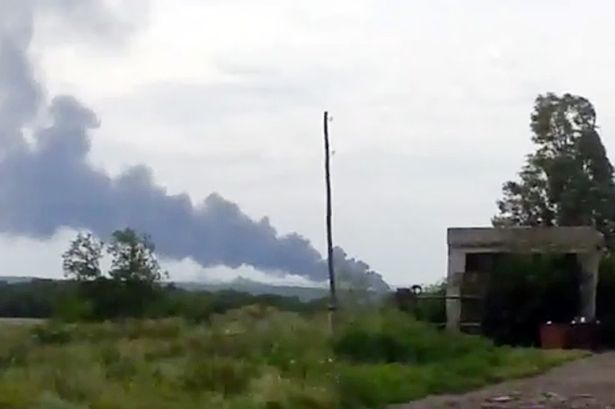 Ukrajnában a maláj utasszállító gépet kilőtték – videó
