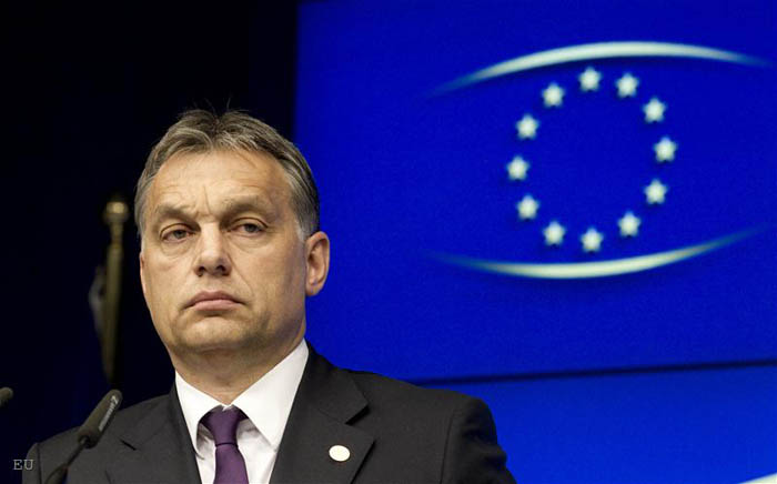 Nagykövetek - Orbán: egy perspektívájában sikeres ország képviseletét kell ellátni