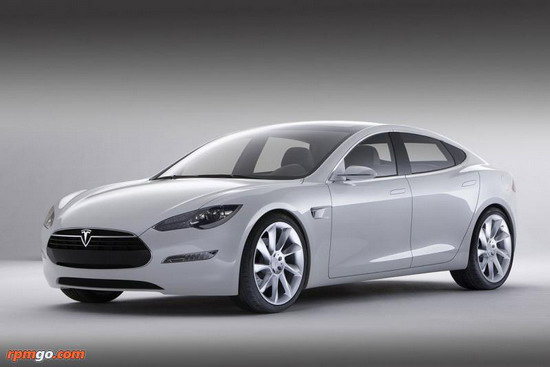 Három év múlva kerül piacra a középkategóriás Tesla gépkocsi