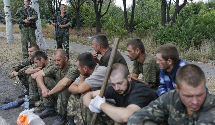 Ukrán válság - Kijev 63 katonájáért visszaadta Moszkvának az orosz deszantosokat (2. rész)