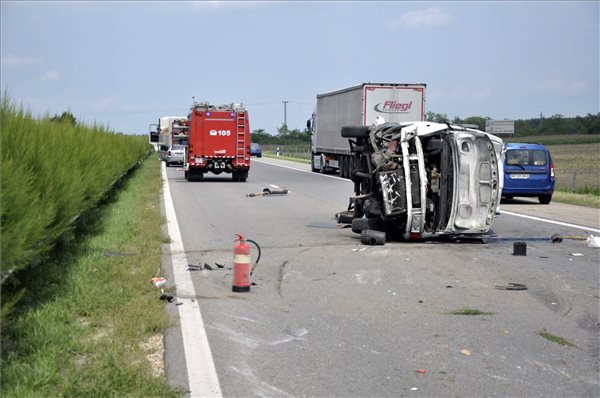 Halálos baleset az M5-ös autópályán Újhartyánnál (2. rész)