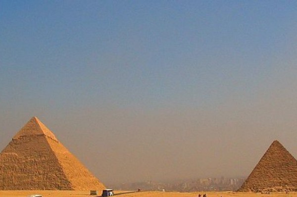 Pyramids_(5275093636)