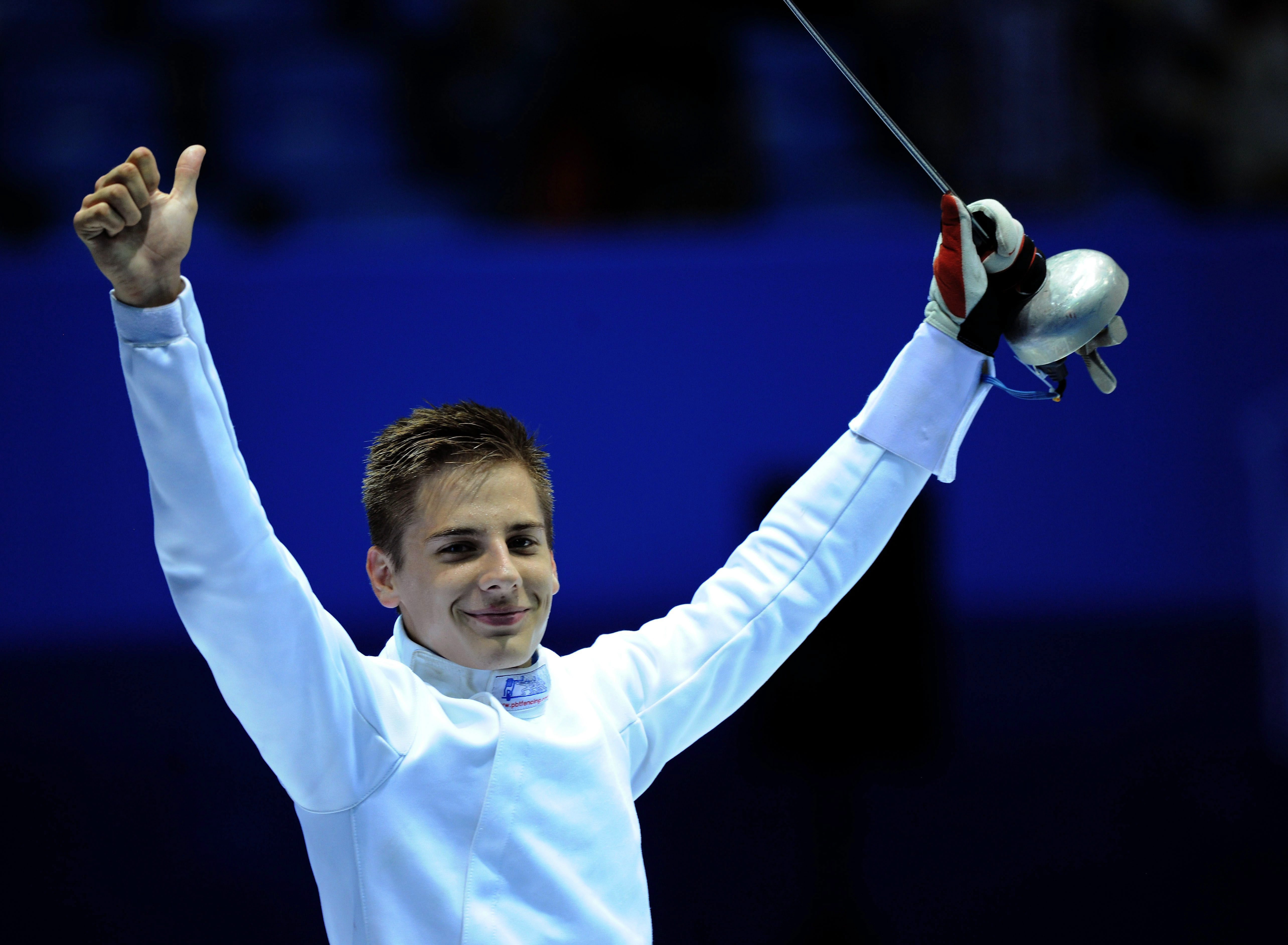 Ifjúsági olimpia - Esztergályos Patrik vívó ezüstérmes