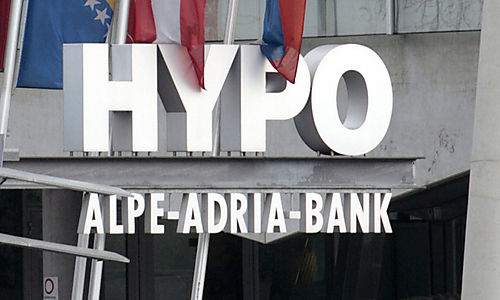 1,67 milliárd eurós veszteséggel zárta az első fél évét a Hypo Bank