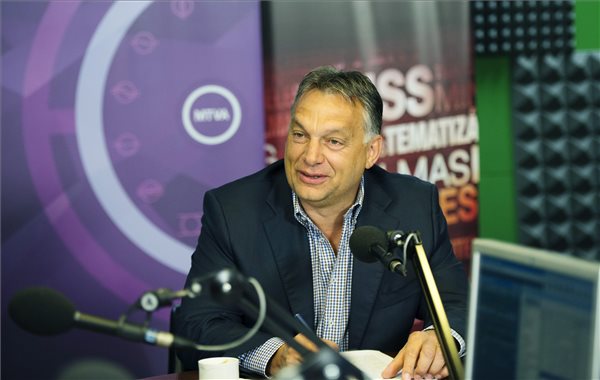 Orbán: január 1-jén léphet hatályba a fair bankokról szóló törvény (2. rész)