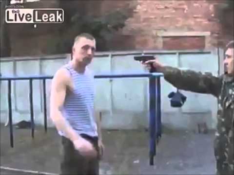 Így fegyverez le 5 másodperc alatt egy orosz katona - videó