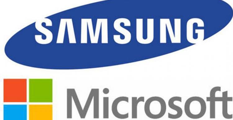 Menekülne a Samsung, de nem engedi a Microsoft