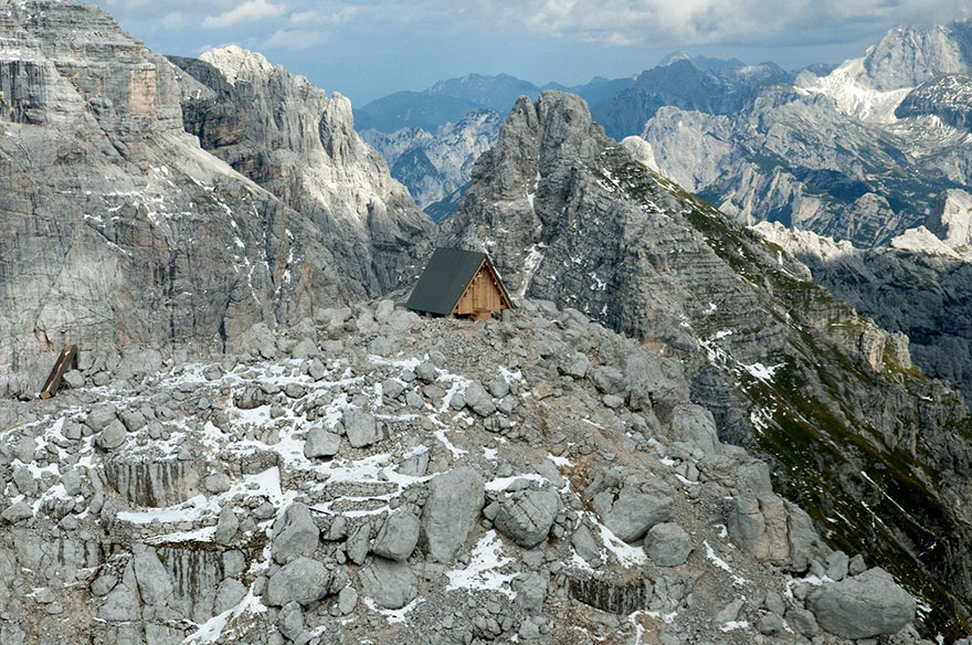 Teljesen ingyen lakhatsz a hegyi házikóban, ha megmászol 2500 métert