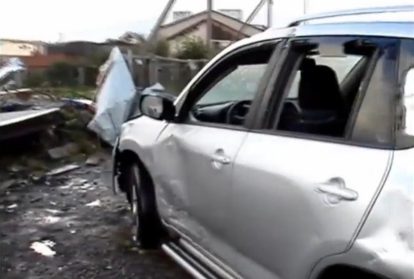 Tornádóba tolatott bele autójával egy orosz férfi- videó