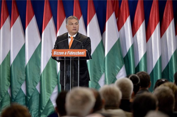 Fidesz-kampányértékelő - Orbán: a példátlan győzelem után a munkahelyteremtés és a köznevelés megújítása a cél
