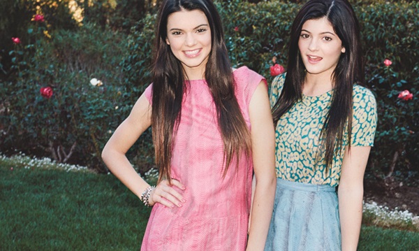 Kylie és Kendall Jenner tagadja a hamis személyi vádját