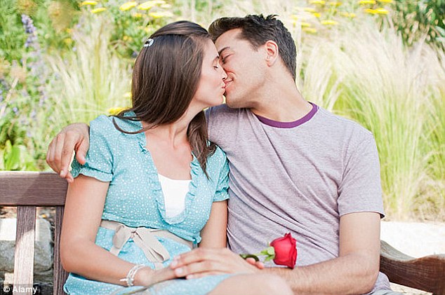 A csók evolúciós magyarázata nem igazán romantikus 