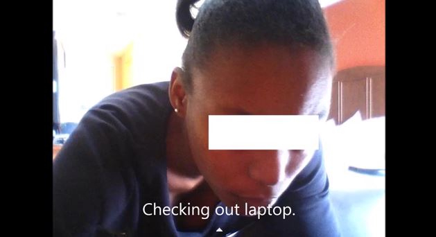Checking-Laptop