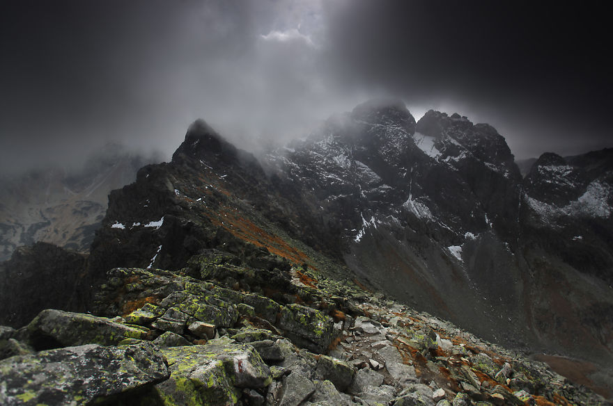 Karol-Nienartowicz-The-Polish-Adventurous-Mountain-Photographer57__880