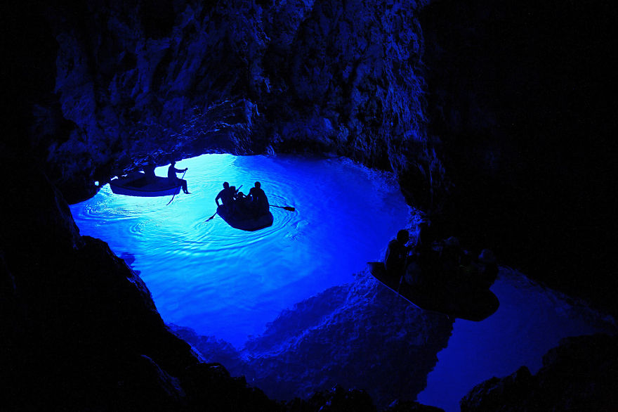 bisevo-blue-cave-1-1__880
