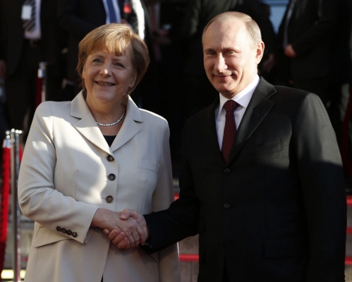 Ukrán válság - Putyin cáfolta, hogy megromlottak volna kapcsolatai a német kancellárral