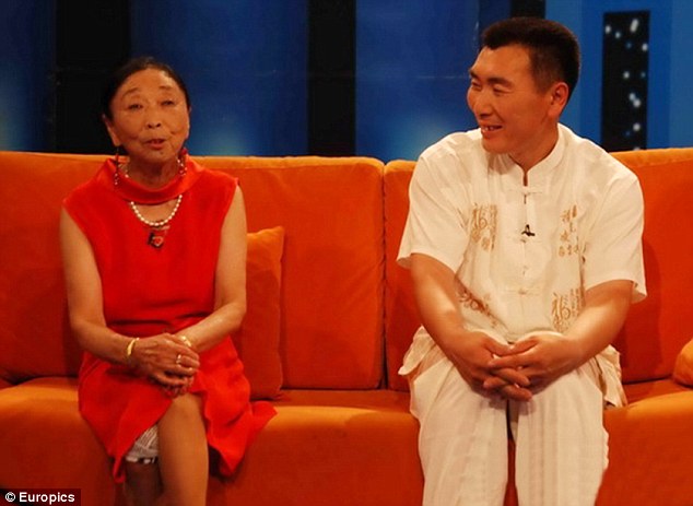 23E822AD00000578-2866819-The_pair_have_appeared_on_television_programs_to_tell_their_stor-a-7_1418141564843