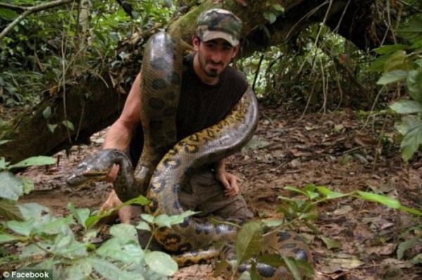 film-maker-paul-rosolie-will-be-eaten-alive-by-anaconda-during-tv-show-angering-animal