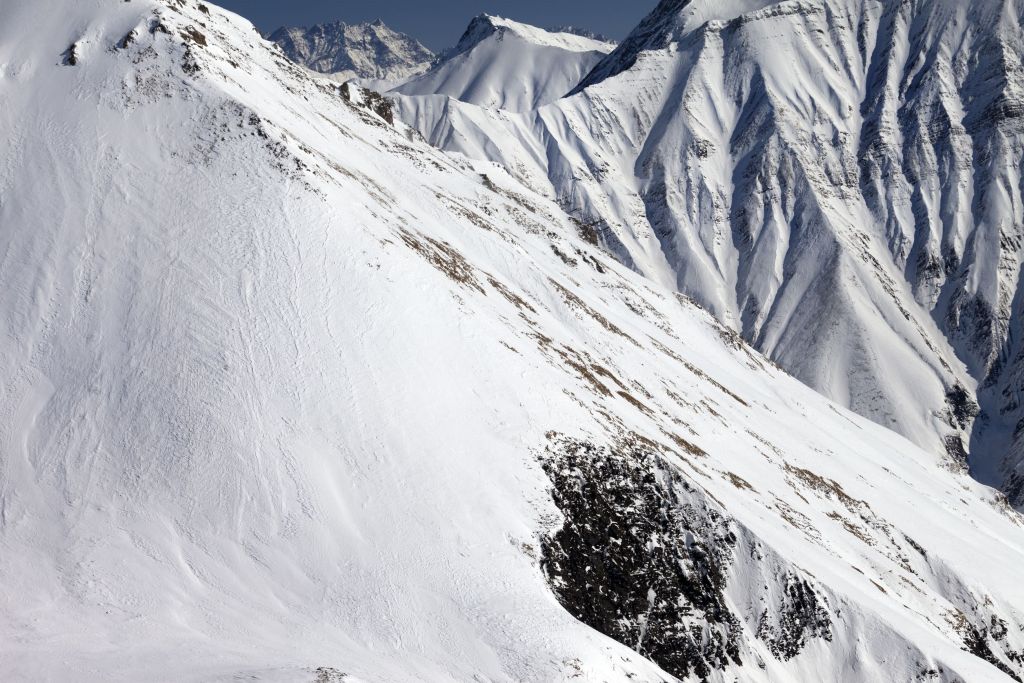 Lavina sodort el síelőket az olasz Alpokban