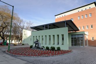 OS - Bokrétaünnepet tartottak a szolnoki Hetényi kórház új épülettömbjében