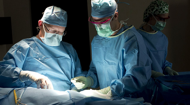 Tizenkét kilogrammos daganattal műtöttek egy beteget Budapesten