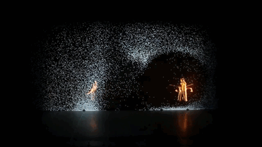 Videó! Csodálatos tánc digitális eszközökkel