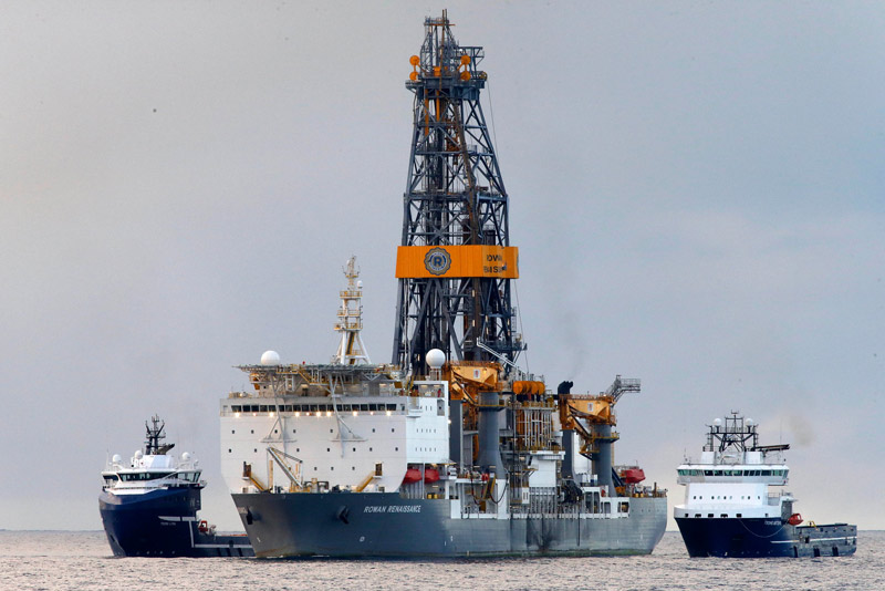 Jó Hír! A Repsol olajipari vállalat fúrótornyai elhagyják a Kanári- szigeteket!