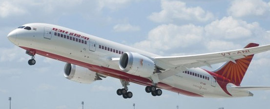 Budapesten szakította meg útját az Air India Boeing 787-ese