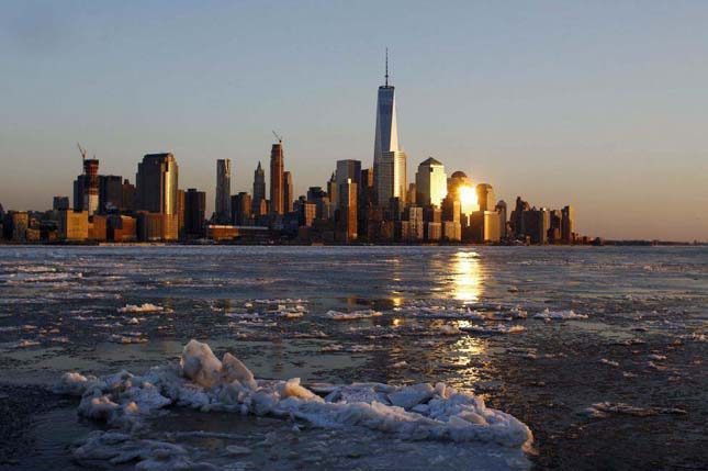 Idén keményen a jég fogságába került New York! – képek, videó
