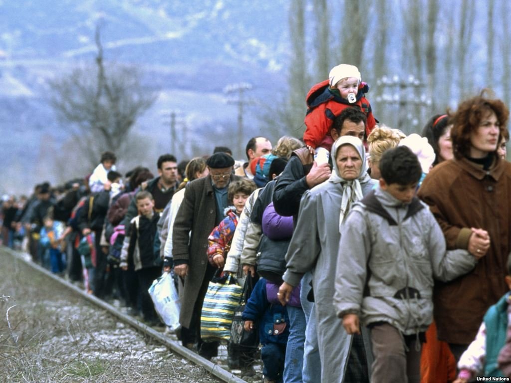 Pristinai lap: havonta 20 ezren hagyják el Koszovót