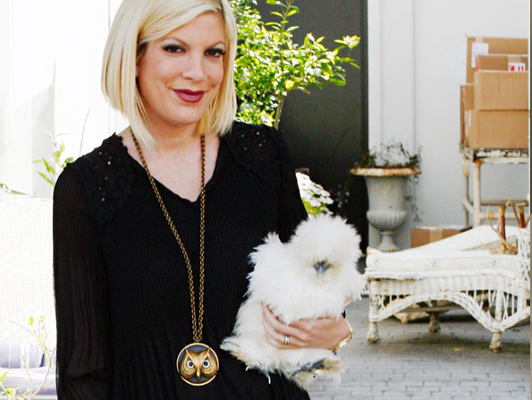 news_tori-spelling-dishes-on-her-chicken-coco-chanel_8ef6b3e86504122_740