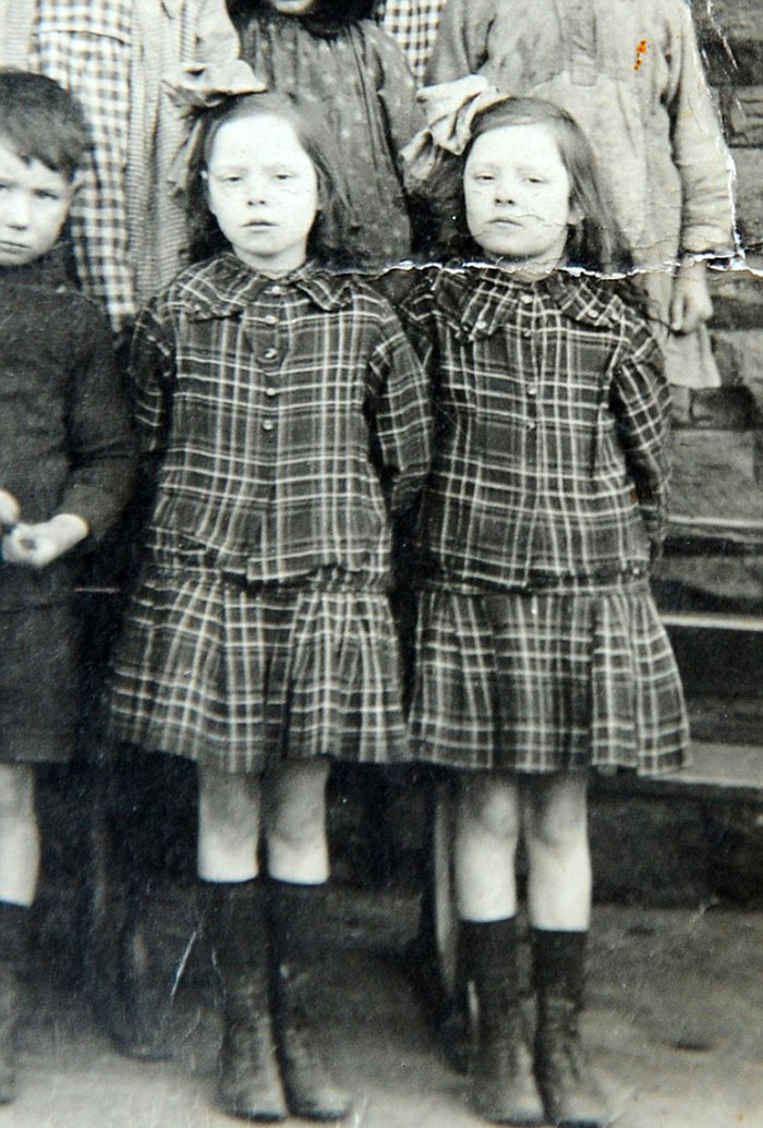 oldest-twin-sisters-103-years-florence-davies-glenys-thomas-21