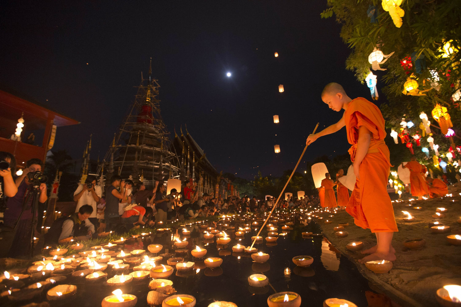 Yi Peng Lámpás Fesztivál Thaiföld