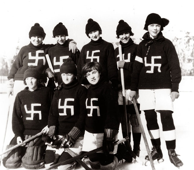 Kanadai női hokicsapat. Edmonton, 1916 körül