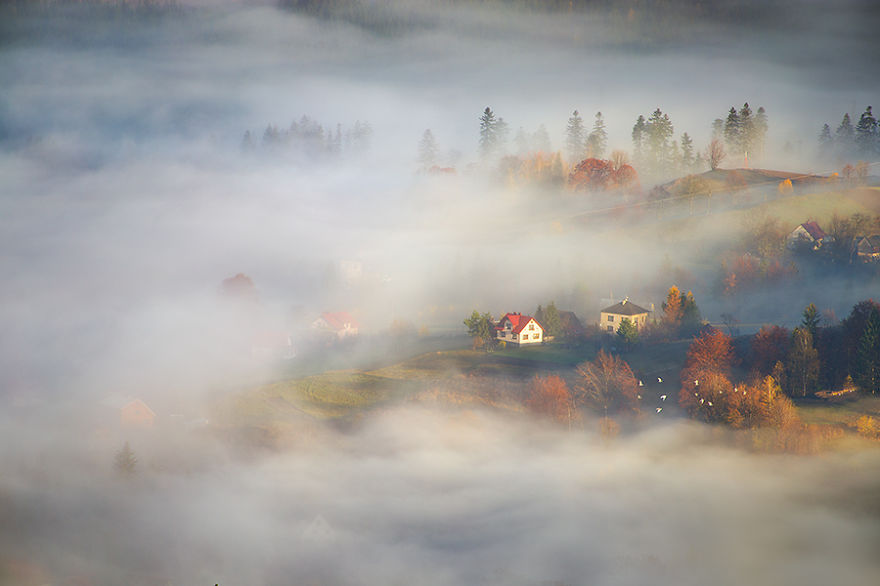 In-autumn-valley__880