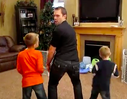 Ennyire mozgalmas egy 5 gyerekes családapa élete! - paródia videó