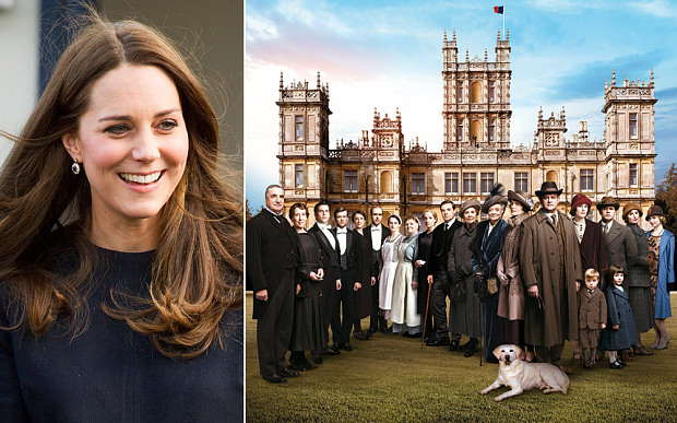 Katalin cambridge-i hercegnő ellátogat a Downton Abbey forgatására