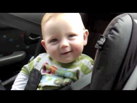 Mikor a kisbabát utolérik az álommanók - cuki videó