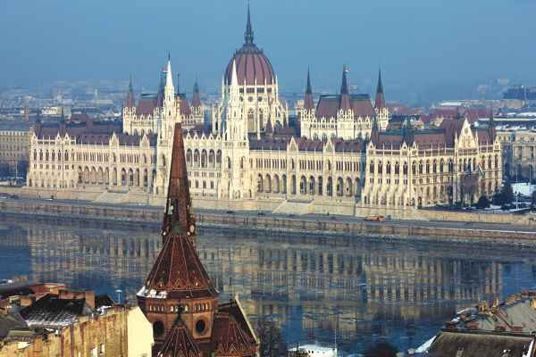 OGY - Családi csődvédelemről dönt a parlament