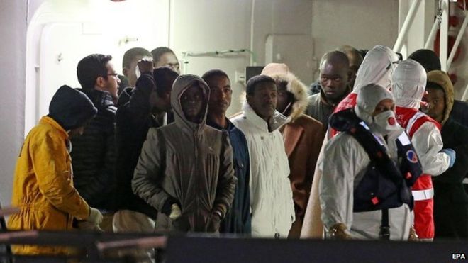 Hajókatasztrófa - Az olasz hatóságok őrizetbe vették a líbiai hajóbaleset két emberkereskedőjét
