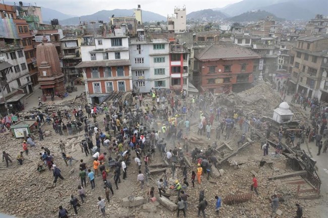 Nepáli földrengés - Megtiltották a mászást a tavaszi hegymászószezon hátralevő részében Kínában