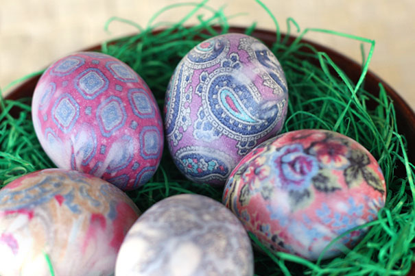 Kreatív ünnep - ez történik, ha nyakkendőben főzöd meg a húsvéti tojásokat