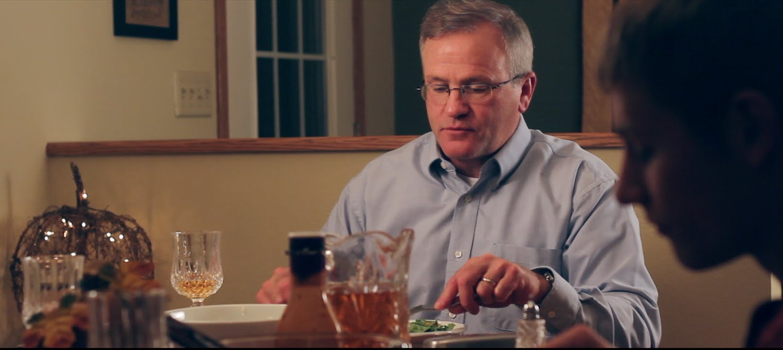 Sót kérek! - avagy az édesapa válasza ebéd közben kockuló fiaihoz – videó