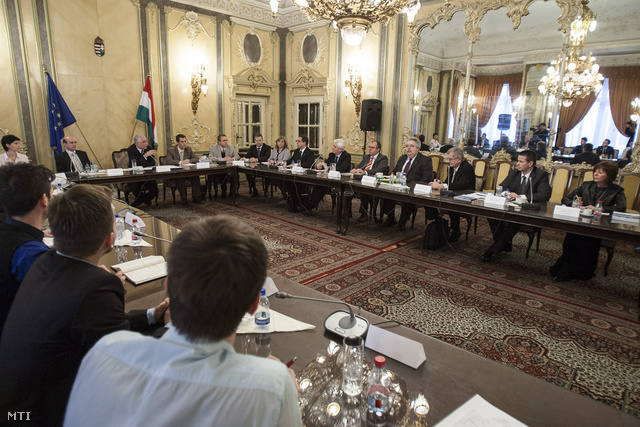 Maruzsa: jó kompromisszum született a Felsőoktatási Kerekasztal ülésén