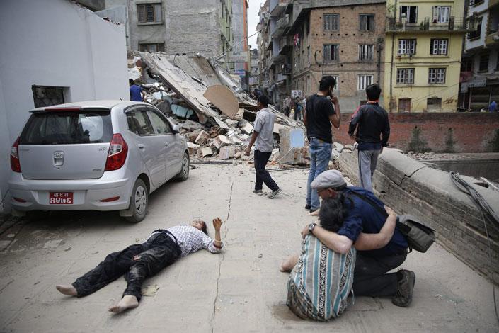 Nepáli földrengés - Indulnak haza a magyar turisták